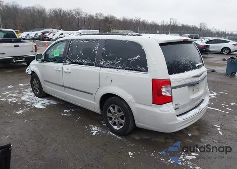 2013 Chrysler Town & Country Touring из США, поврежденный, VIN 2C4RC1BG8DR584528